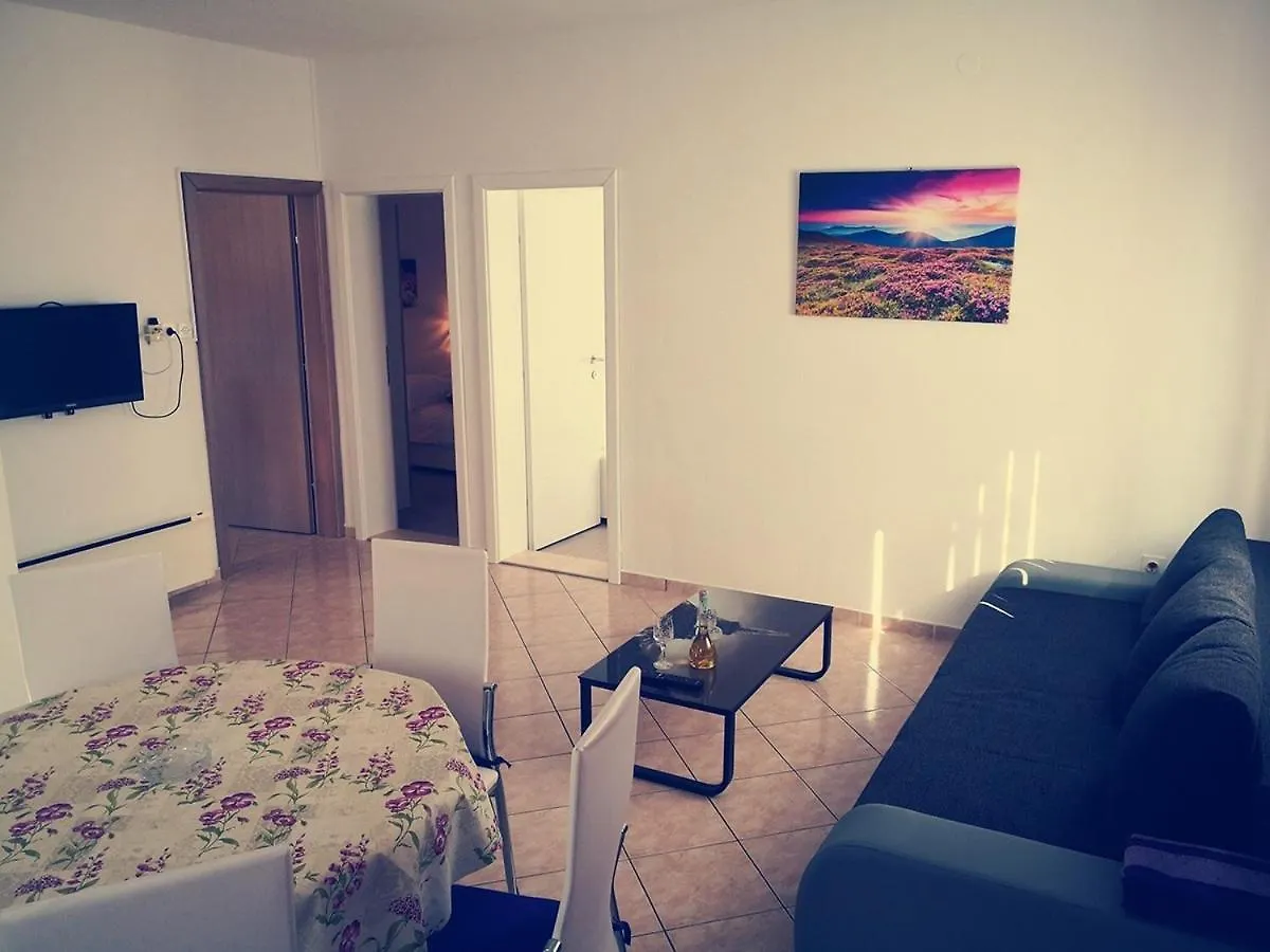 Apartments By The Sea Pag - 16100 Pag Town